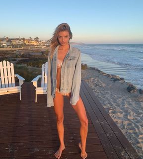 Madi Teeuws feet photo 16