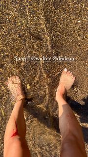 Madi Teeuws feet photo 11