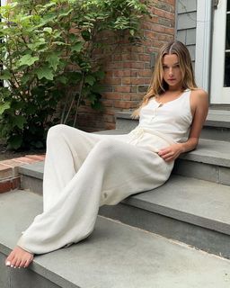 Madi Teeuws feet photo 8