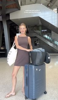 Madi Teeuws feet photo 2
