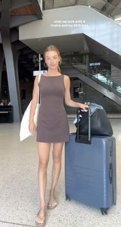 Madi Teeuws feet photo 1