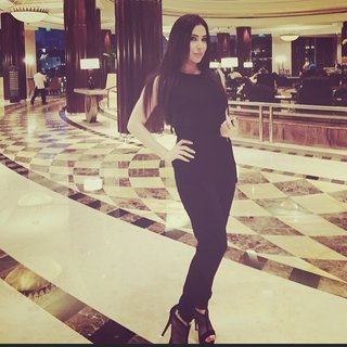 Madiha feet photo 5
