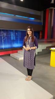 Madiha Naqvi feet photo 13