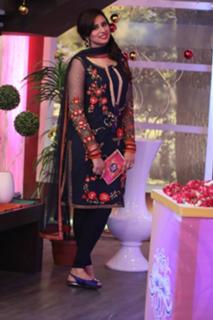 Madiha Naqvi feet photo 18