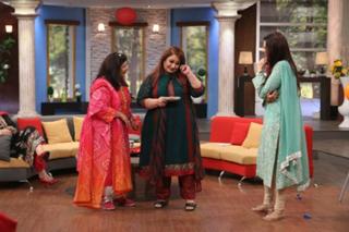 Madiha Naqvi feet photo 12