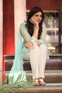 Madiha Naqvi feet photo 8