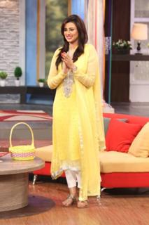 Madiha Naqvi feet photo 19