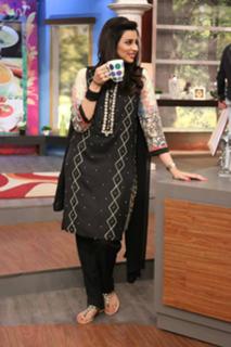 Madiha Naqvi feet photo 15