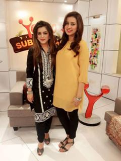 Madiha Naqvi feet photo 6