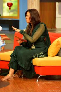 Madiha Naqvi feet photo 12