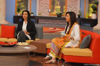 Madiha Naqvi feet photo 4