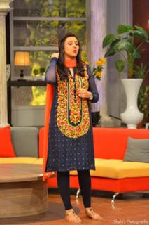 Madiha Naqvi feet photo 5