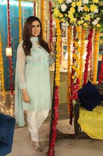 Madiha Naqvi feet photo 1