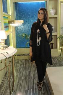 Madiha Naqvi feet photo 18
