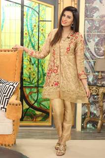 Madiha Naqvi feet photo 2