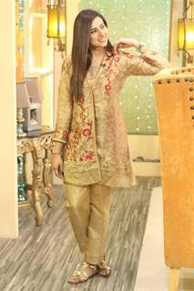 Madiha Naqvi feet photo 20