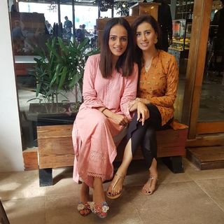 Madiha Naqvi feet photo 12