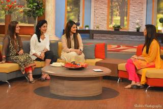 Madiha Naqvi feet photo 7