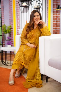 Madiha Naqvi feet photo 6