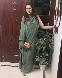 Madiha Naqvi feet photo 12