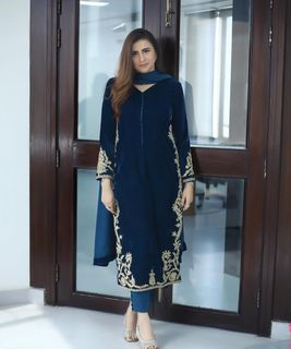 Madiha Naqvi feet photo 5