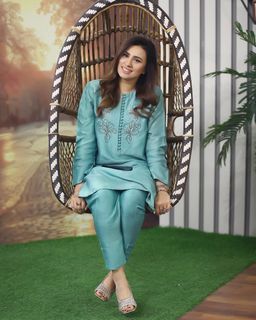 Madiha Naqvi feet photo 16