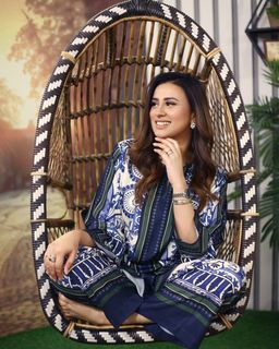Madiha Naqvi feet photo 5