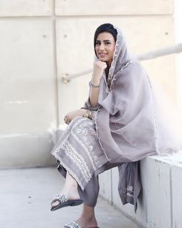 Madiha Naqvi feet photo 18