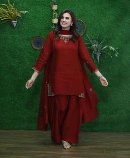Madiha Naqvi feet photo 4