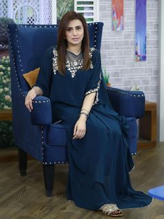 Madiha Naqvi feet photo 17