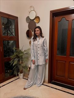 Madiha Naqvi feet photo 6