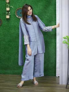 Madiha Naqvi feet photo 9