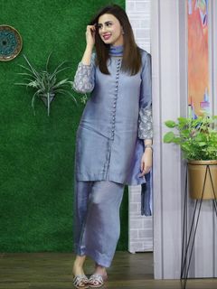 Madiha Naqvi feet photo 7