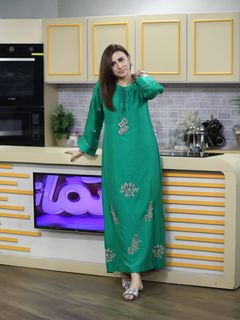 Madiha Naqvi feet photo 6