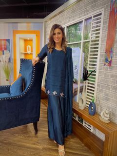 Madiha Naqvi feet photo 8