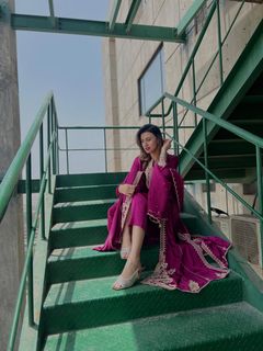 Madiha Naqvi feet photo 2