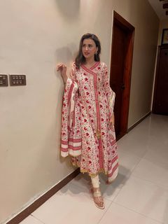 Madiha Naqvi feet photo 18