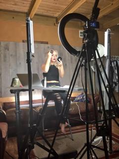 Madilyn Bailey feet photo 1