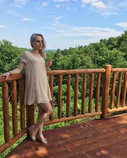 Madilyn Bailey feet photo 14