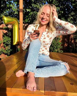 Madilyn Bailey feet photo 12