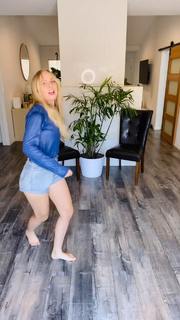 Madilyn Bailey feet photo 8