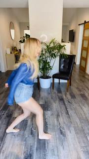 Madilyn Bailey feet photo 7