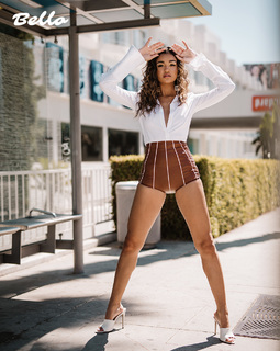 Madison Bailey feet photo thumbnail