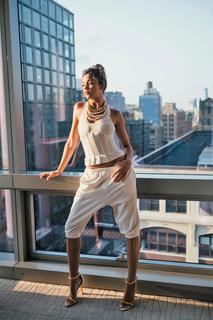 Madison Bailey feet photo thumbnail