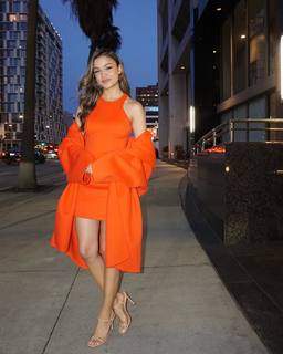 Madison Bailey feet photo thumbnail