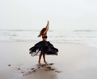 Madison Bailey feet photo thumbnail