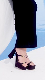 Madison Bailey feet photo thumbnail