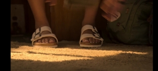 Madison Bailey feet photo thumbnail