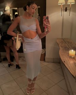 Madison Bailey feet photo thumbnail