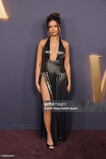 Madison Bailey feet photo thumbnail
